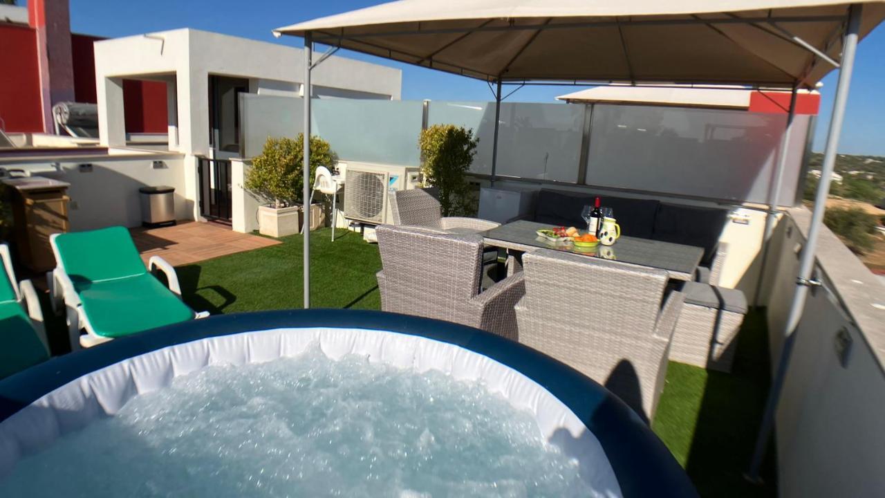 Apartment Beta - 2 Bedrooms, Private Rooftop Patio With Hot Tub, Bbq And View Ferragudo  Exterior photo