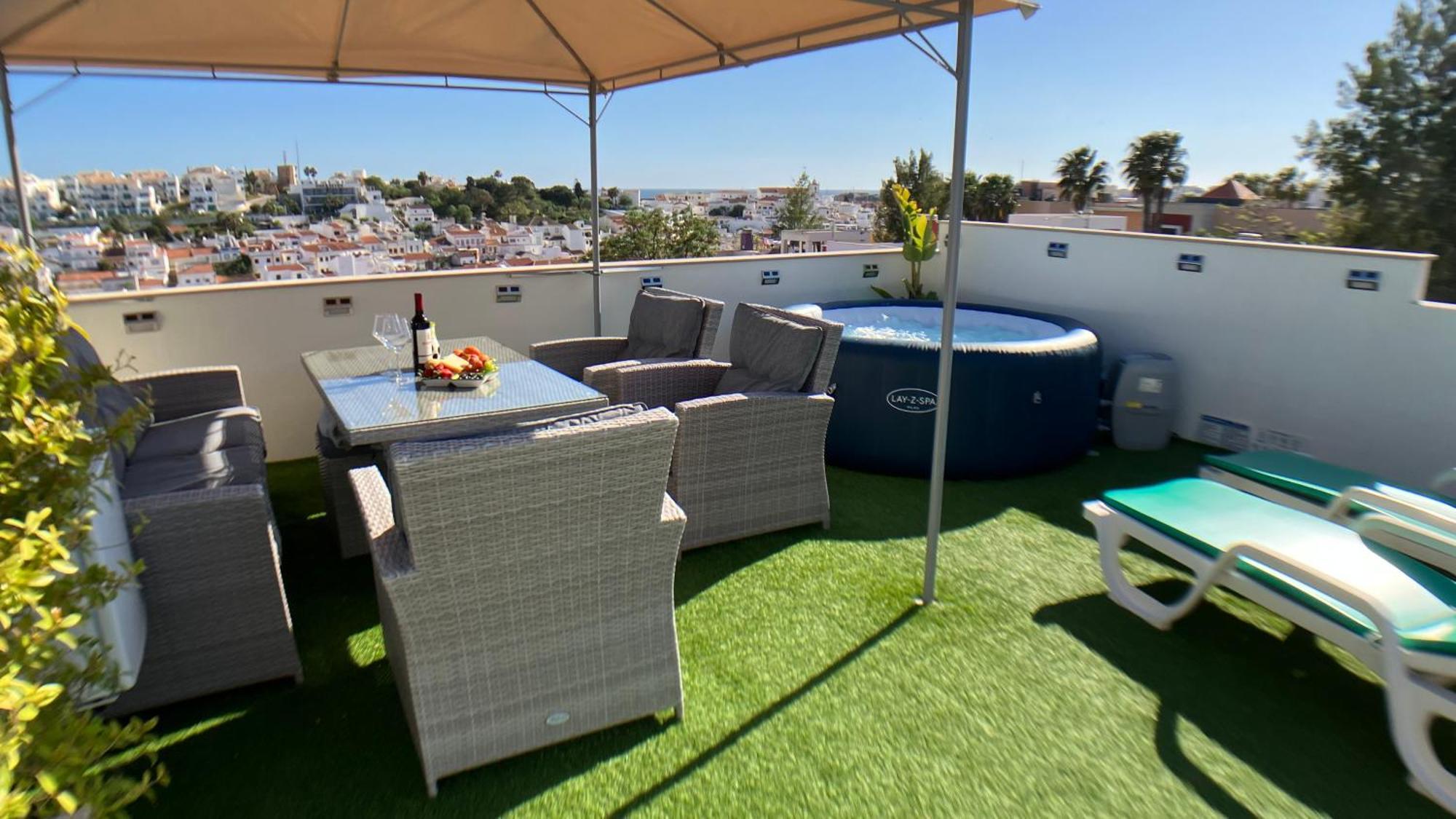 Apartment Beta - 2 Bedrooms, Private Rooftop Patio With Hot Tub, Bbq And View Ferragudo  Exterior photo